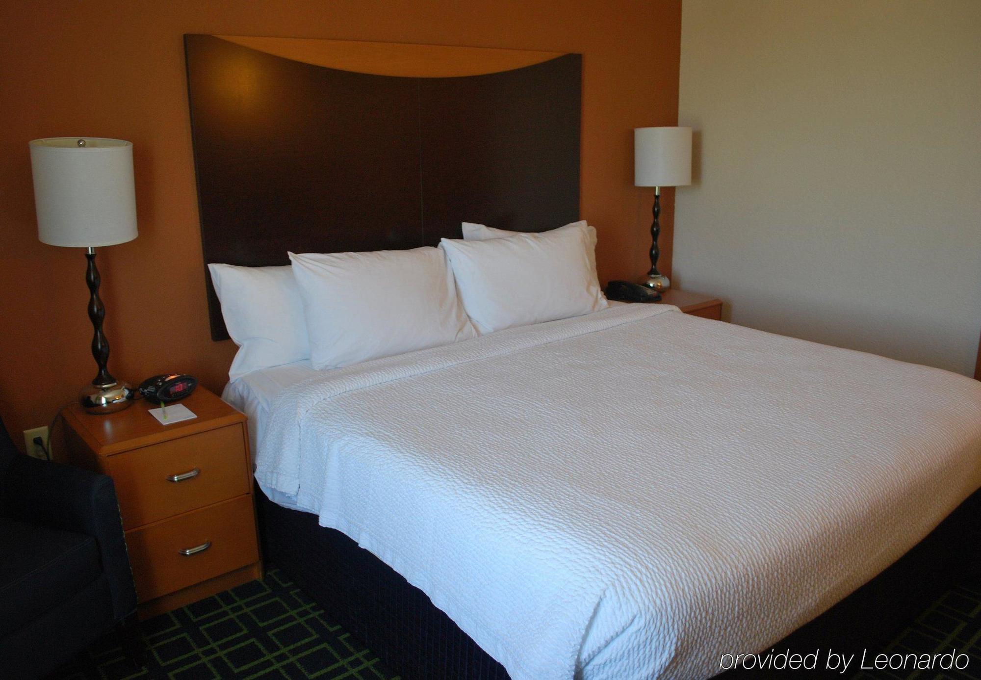 Fairfield Inn & Suites Вітерфорд Екстер'єр фото