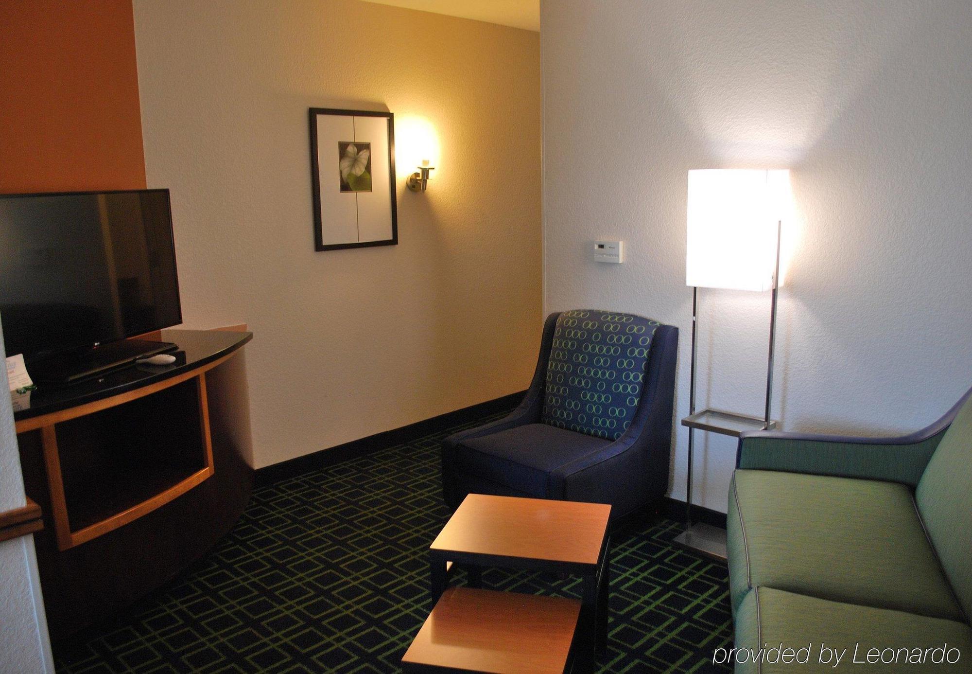 Fairfield Inn & Suites Вітерфорд Екстер'єр фото