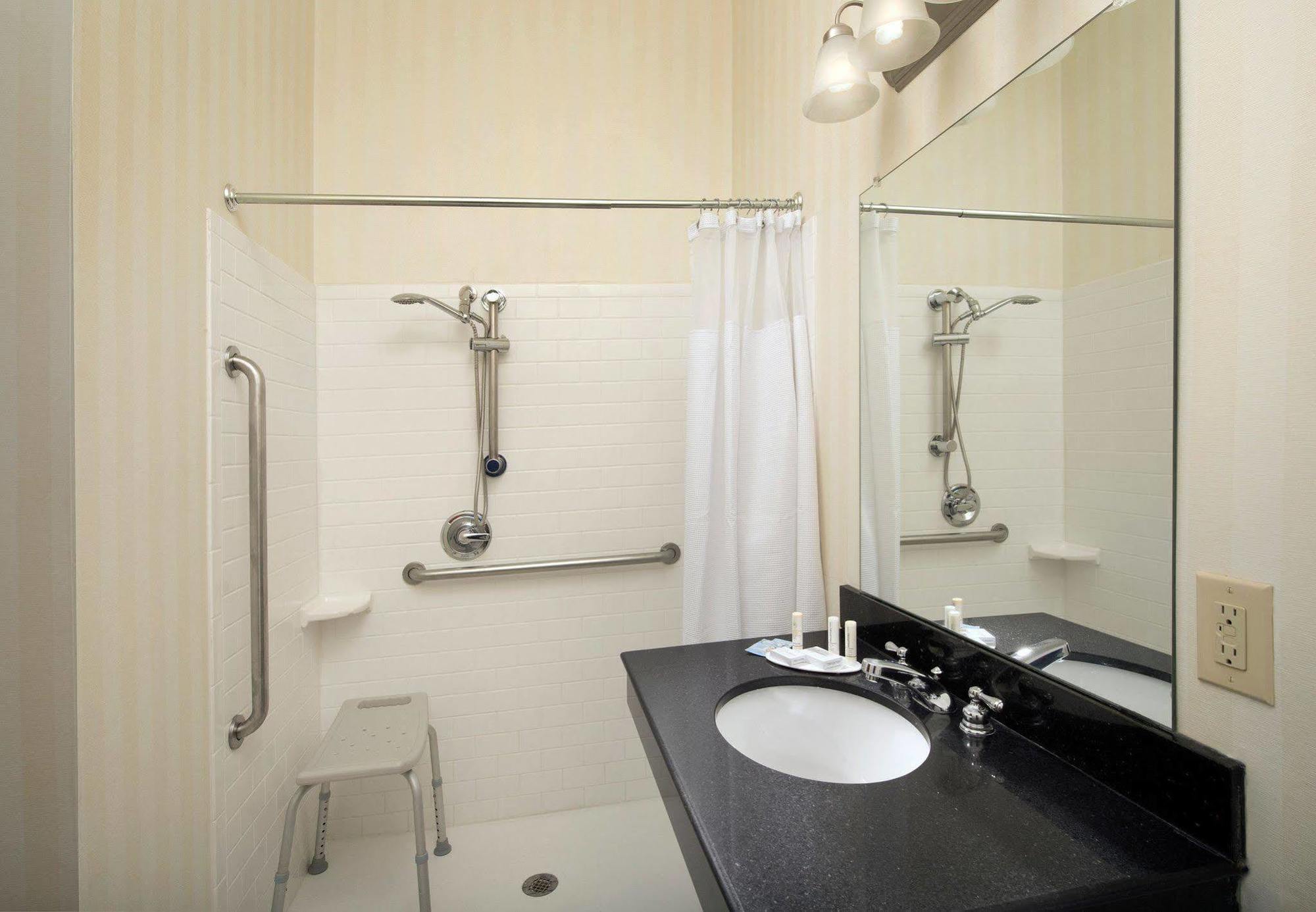 Fairfield Inn & Suites Вітерфорд Екстер'єр фото